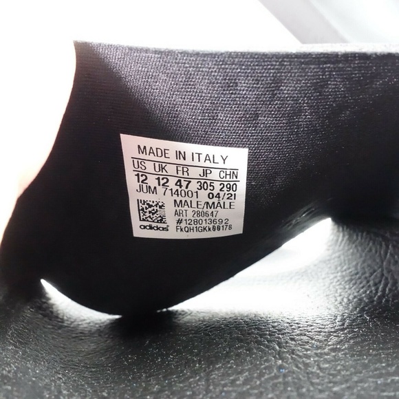 NEW adidas Originals Men's Adilette Slide Sandals - Picture 2 of 4